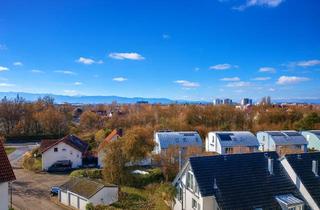 Wohnung kaufen in 78315 Radolfzell, Exklusive 4-Zimmer-Dachwohnung in der Weinburg Radolfzell