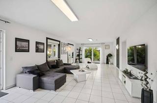 Wohnung kaufen in 79650 Schopfheim, Moderne EG-Wohnung mit grosser Terrasse und Teich