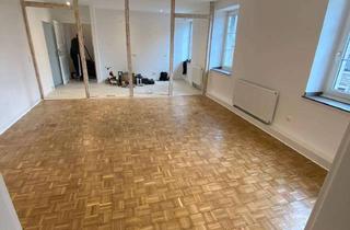 Wohnung mieten in Vennstraße 99, 52224 Stolberg, Sanierte Altbauwohnung in Venwegen / Stolberg 1150 € - 110 m² - 5.0 Zi.