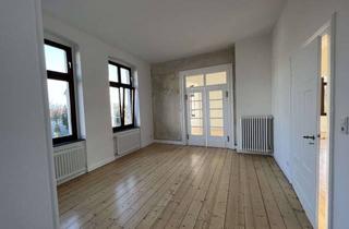 Wohnung mieten in Schubertplatz, 32756 Detmold, Elegante 4-Zimmer Wohnung mit Balkon in Detmold