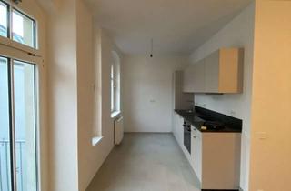 Wohnung mieten in Klemkestraße 122, 13158 Niederschönhausen, umfassend sanierte 2 Zimmer Wohnung mit EBK und Wannenbad