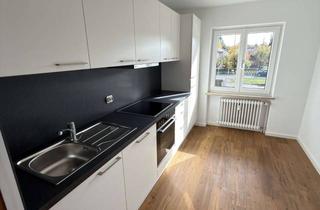 Wohnung mieten in Melchior-Fanger-Straße 31, 82205 Gilching, Moderne 3-Zimmer Wohnung mit Außenstellplatz in Gilching in 3 Parteienhaus