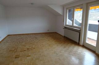 Wohnung mieten in Jahnstraße 10, 79539 Lörrach, Helle 3-Zimmer Dachgeschosswohnung mit Balkon in Lörrach