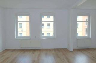 Wohnung mieten in Langer Weg 53, 39112 Sudenburg, Ab sofort zu haben: Singlewohnung mit schönem Balkon (Hofseite), sep. Küche, Laminat & Badewanne