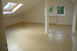 Wohnung mieten in Hauptstraß 56, 52156 Monschau, Helle 3-Zi Dachgeschosswohnung mit Garage und Grünflächennutzung in Monschau-Höfen