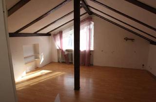 Wohnung mieten in 64342 Seeheim-Jugenheim, Gemütliche Dachgeschosswohnung in einem Mehrparteienhaus nahe Feldrand