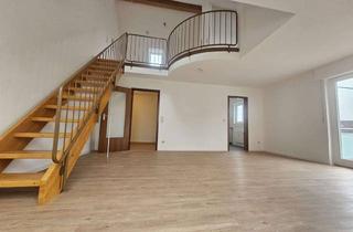 Wohnung mieten in Freiligrathstr. 19, 74074 Heilbronn, Charmante 1-Zimmer-Maisonette im Dachgeschoss mit Balkon und Tiefgaragenstellplatz – Ab sofort!