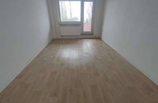 Wohnung mieten in Karl-Liebknecht-Straße 59, 06526 Sangerhausen, Ideal für Paare: 2 Zimmer mit Balkon!