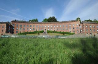 Wohnung mieten in Eisenbahnstr. 121, 52222 Stolberg, Renovierungsbedürftig! Zentral gelegene 2-Zimmerwohnung + Hobbyzimmer in Stolberg