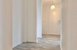 Wohnung mieten in 25746 Heide, Gemütliche Dachgeschosswohnung mit Stellplatz in Heide zu vermieten