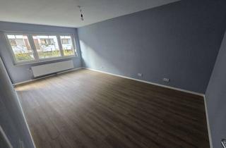 Sozialwohnungen mieten in Robert-Hansen-Straße, 40593 Urdenbach, Großzügig geschnittene 3,5-Zimmer-Wohnung - WBS erforderlich