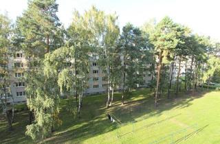 Wohnung mieten in Erich-Weinert-Straße 10, 07629 Hermsdorf, Charmante 3-Zimmer-Wohnung mit Balkon in Hermsdorf