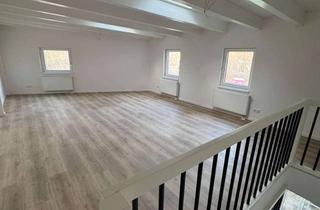 Wohnung mieten in Bahnhofstr. 23, 15344 Strausberg, Saniert 2 Zimmer-Maisonettewohnung - Remise