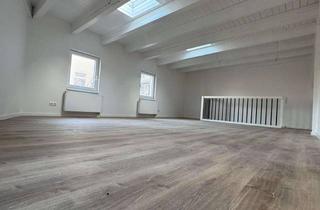 Wohnung mieten in Bahnhofstr. 23, 15344 Strausberg, Saniert 2 Zimmer-Maisonettewohnung - Remise