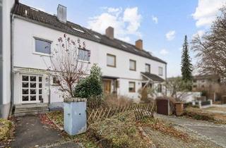 Haus kaufen in 82194 Gröbenzell, Charmantes Reihenmittelhaus mit großzügigen Grundriss und Garten in Gröbenzell