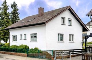 Einfamilienhaus kaufen in 69502 Hemsbach, Freistehendes Einfamilienhaus mit großem Garten, Garagen und viel Platz für die Familie