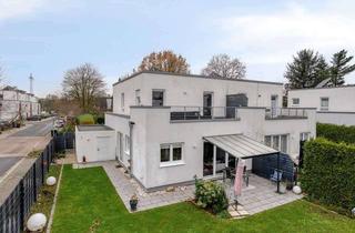 Doppelhaushälfte kaufen in 40885 Ratingen, Moderne Doppelhaushälfte mit sonnigem Garten, Dachterrasse und Garage in Ratingen-Lintorf