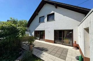 Einfamilienhaus kaufen in 56154 Boppard, Großzügiges Einfamilienhaus mit Einiegerwohnung 56154 Boppard Holzfeld!!
