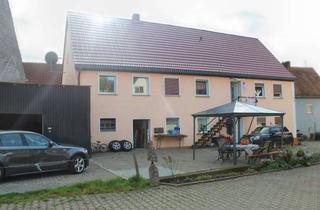 Haus kaufen in 91469 Hagenbüchach, Zweifamilienhaus als Investment: 6 % Rendite und vielseitige Nutzungsmöglichkeit sichern!