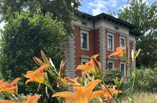 Villa kaufen in 01445 Radebeul, Wohnen und Arbeiten in historischer Denkmal Villa in Radebeul