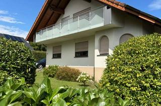 Mehrfamilienhaus kaufen in 79713 Bad Säckingen, Großzügiges Mehrfamilienhaus mit Doppelgarage in Rippolingen!