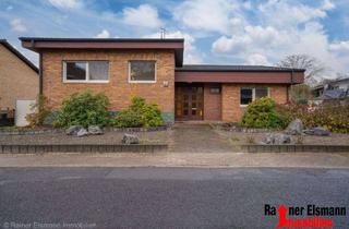 Einfamilienhaus kaufen in 46446 Emmerich, Emmerich: Freistehendes Einfamilienhaus in beliebter Lage von Speelberg