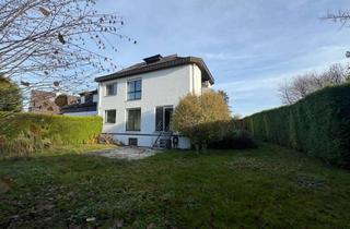 Haus mieten in Bovert 22, 40670 Meerbusch, Charmante DHH mit 175qm Wfl. + 56qm Nfl. mit separatem Eingang, top gelegen in Meerbusch-Bovert