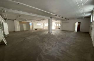 Gewerbeimmobilie mieten in Trettachzeile, 13509 Wittenau, Gewerbeeinheit UG, befahrbar, große Einfahrt zum Grundstück - zzgl. Stellplätze PkW möglich