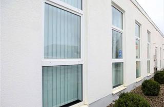 Gewerbeimmobilie kaufen in 86845 Großaitingen, Produktions- und Lagerhalle mit Büros, Entwicklungspotenzial auf großzügigem Grundstück