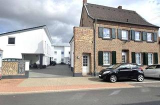 Anlageobjekt in 50126 Bergheim, Ideal für Aufteiler!Gepflegte Hofanlage mit 7 Reihenhäusern und 2 Wohnungen in Bergheim-Glesch