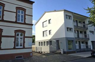 Gewerbeimmobilie mieten in Bahnhofstr., 58730 Fröndenberg, Vielseitig nutzbare Gewerbeeinheit – zentral in Fröndenberg neben Stadthaus