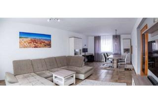 Wohnung kaufen in 57439 Attendorn, 4-Zimmer Dachgeschosswohnung mit Balkon & Garage – Am Kehlberg