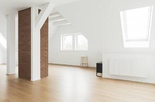 Wohnung kaufen in 45131 Rüttenscheid, Großzügige DG-Wohnung in Toplage Rüttenscheid – Loggia, Parkett, Altbau, bezugsfrei