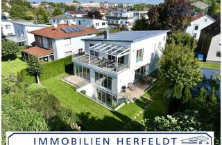 Wohnung kaufen in 86156 Kriegshaber, Exklusive 3-Zimmer-Dachterrassenwohnung für gehobene Ansprüche in Villenensemble