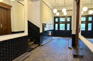 Wohnung kaufen in Maybachufer, 12047 Neukölln, Maybachufer, 2 Zimmer Leerstehende Wohnung mit Blick auf Landwehrkanal