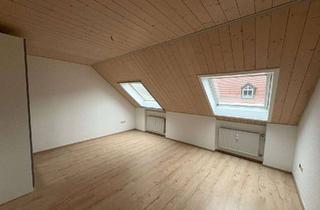 Wohnung mieten in 85445 Oberding, Wohnbau Angermair! Gemütliche Dachgeschosswohnung mit separater Küche