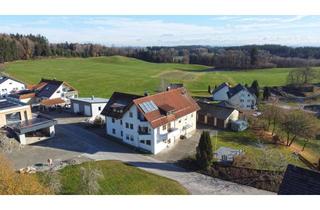 Haus kaufen in 88289 Waldburg, Großzügiges 2-Familienhaus in Waldburg-Egg mit Alpenblick, Bauplatzpotenzial & 4 Garagen