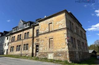 Haus kaufen in 09487 Schlettau, Historische ehemalige Schule mit großem Entwicklungspotential in Schlettau