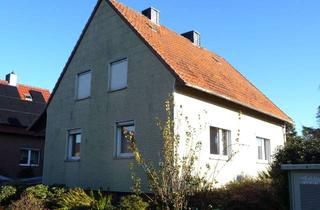 Einfamilienhaus kaufen in 38159 Vechelde, Sanierungsbedürftiges Einfamilienhaus in Vechelde - OT Wahle auf ca. 1.250m² großem Grundstück