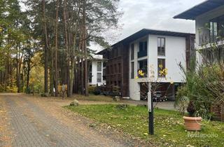 Anlageobjekt in 15755 Teupitz, DIREKT AM WALDRAND GELEGEN: AUFGETEILTES MEHRFAMILIENHAUS MIT 10 WOHNEINHEITEN UND STELLPLÄTZEN