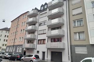 Wohnung kaufen in 90443 Nürnberg, Handwerker aufgepasst! Renovierungsbedürftige 2 Zimmer DG-Wohnung mit Balkon in N-Steinbühl