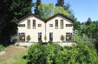 Haus kaufen in 72076 Tübingen, Tübingen - Exklusives Grundstück mit schöner Aussicht in bester Halbhöhenlage . Garage und großer Garten