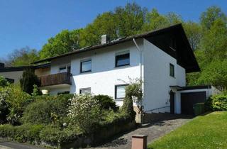 Einfamilienhaus kaufen in 63607 Wächtersbach, Wächtersbach - Komfortables Einfamilienhaus in ruhiger Lage, mit Einliegerwohnung und Garage