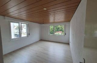 Wohnung kaufen in 71642 Ludwigsburg, Helle 2,5-Zimmer-Wohnung mit Balkon und 2 Garagen in bester Lage von Ludwigsburg.