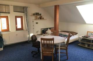 Wohnung mieten in Fraunhoferstraße 20, 91058 Bruck, 1-Zimmer Dachgeschosswohnung möbiliert in Erlangen-Bruck nähe Siemens Campus