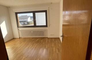 Wohnung mieten in 65451 Kelsterbach, Vermietung: 3-Zimmer-Wohnung in Zweifamilienhaus in Kelsterbach mit Balkon und Einbauküche