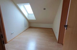 Wohnung mieten in Auf Der Erlenwiese 14, 61267 Neu-Anspach, Gepflegte 2-Zimmer Dachgeschosswohnung in Neu-Anspach