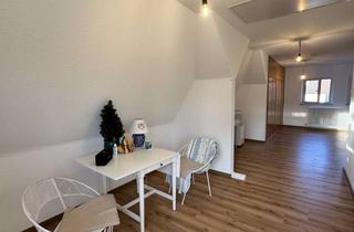 Wohnung mieten in 44229 Kirchhörde, Charmante Dachgeschosswohnung im Dortmunder Süden – mit Einbauküche, Klimaanlage & Gartenblick