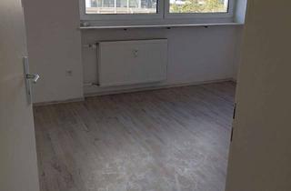 Wohnung mieten in Hebbelstraße 66, 85055 Ingolstadt, Helle 3-Zimmer-Wohnung mit Balkon und Einbauküche im 1. OG in Ingolstadt Nordost