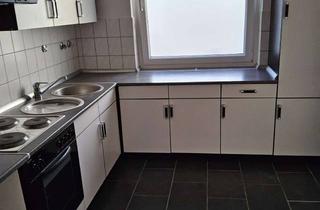 Wohnung mieten in Kaarsterstrasse 217, 41462 Neuss, Helle 3-Zimmer Wohnung mit Balkon in Neuss